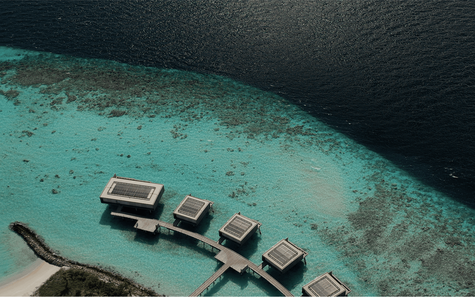 Patina Maldives, Fari Islands