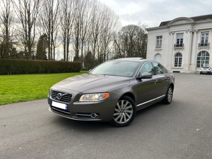 image TRES BELLE VOLVO S80 2.4D D5 AWD 215CH EDITION LUXE TTES OPTS GPS-DVD-TV-CUIR-CLIM-REG VITESSE-XENON