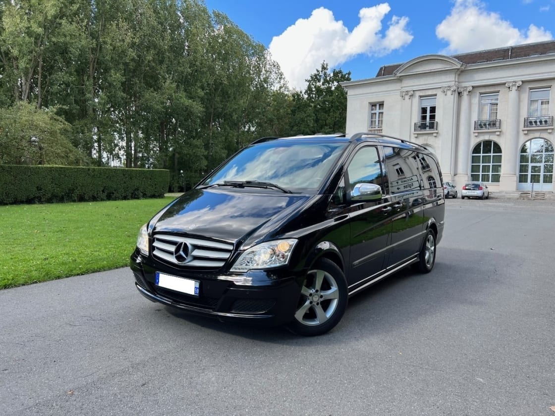 photos TRES BELLE MERCEDES-BENZ VIANO VITO LONG 3.0CDI 224CH AMBIANTE TOUTES OPTIONS- GPS-DVD-CUIR-CLIM AUTO- DVD-TOIT PANO-CHAUFFAGE STATIONNAIRE