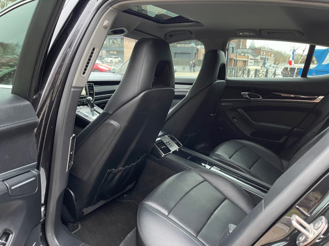photos TRES BELLE PORSCHE PANAMERA 3.0 4S V6 PDK E-HYBRID GPS PRO-TV-CUIR-CLIM-TOIT PANO-XENON-CAMERA360° 