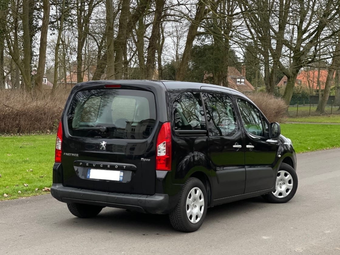 photos TRES BELLE PEUGEOT PARTNER TEPEE 1.6HDI PACK TOUTES OPTONIS CLIM