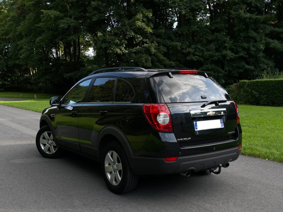 photos TRES BELLE CHEVROLET CAPTIVA 2L VCDI FAMILY PACK TTES OPTIS GPS-CAMERA-CUIR-CLIM AUTO-7 PLACES