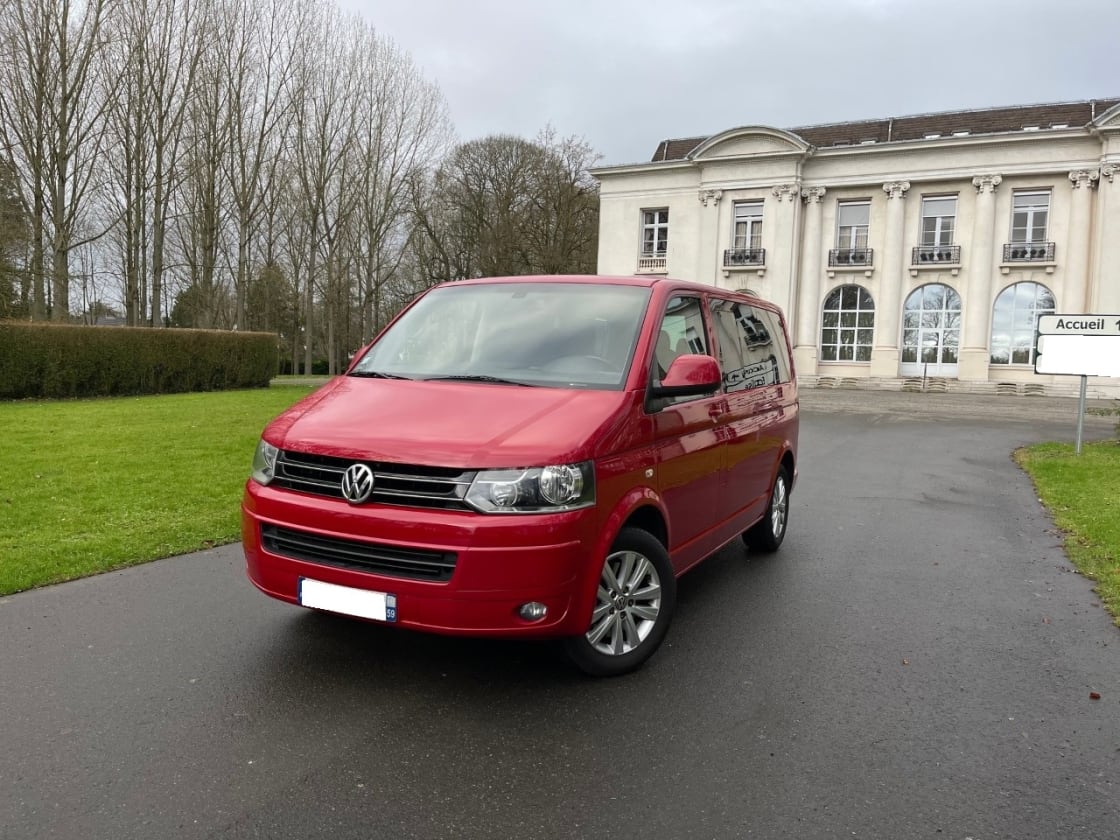 photos TRES BELLE VOLKSWAGEN MULTIVAN 2.0 TDI 180CH TTES OPTIS 7PLACES AVEC LIT + TABLE -REG VITESSE+ BLUETOOTH