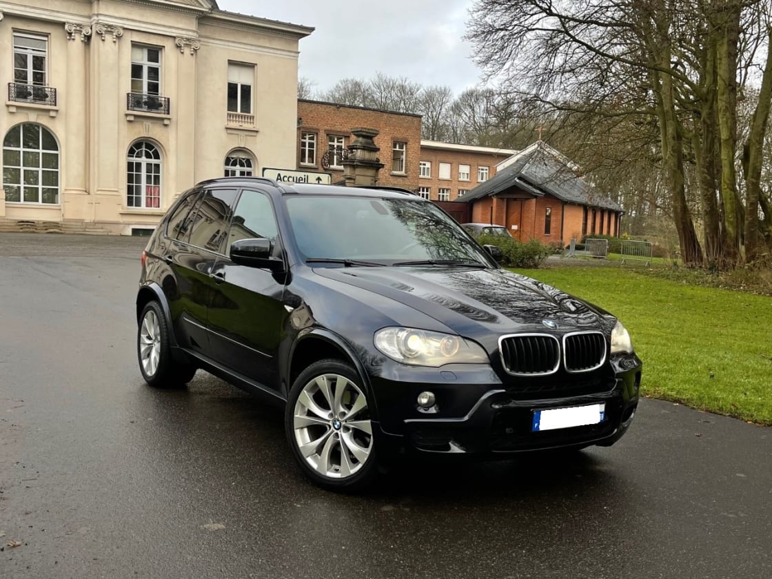 photos TRES BELLE BMW E70 X5 3.0D X-DRIVE PACK M D'ORIGINE TOUTES OPTIONS GPS PRO-XENON-CAMERA-BLUETHOOT-TOIT PANORAMIQUE