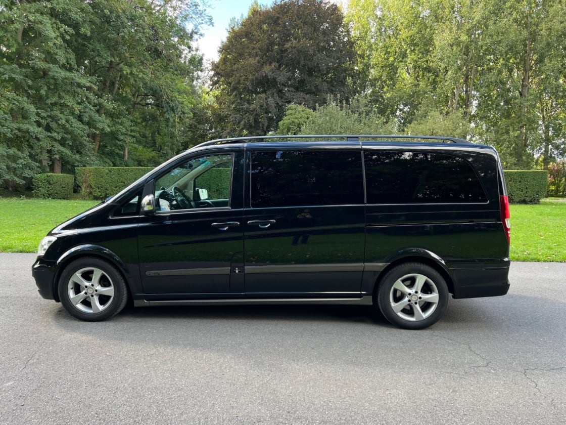 photos TRES BELLE MERCEDES-BENZ VIANO VITO LONG 3.0CDI 224CH AMBIANTE TOUTES OPTIONS- GPS-DVD-CUIR-CLIM AUTO- DVD-TOIT PANO-CHAUFFAGE STATIONNAIRE