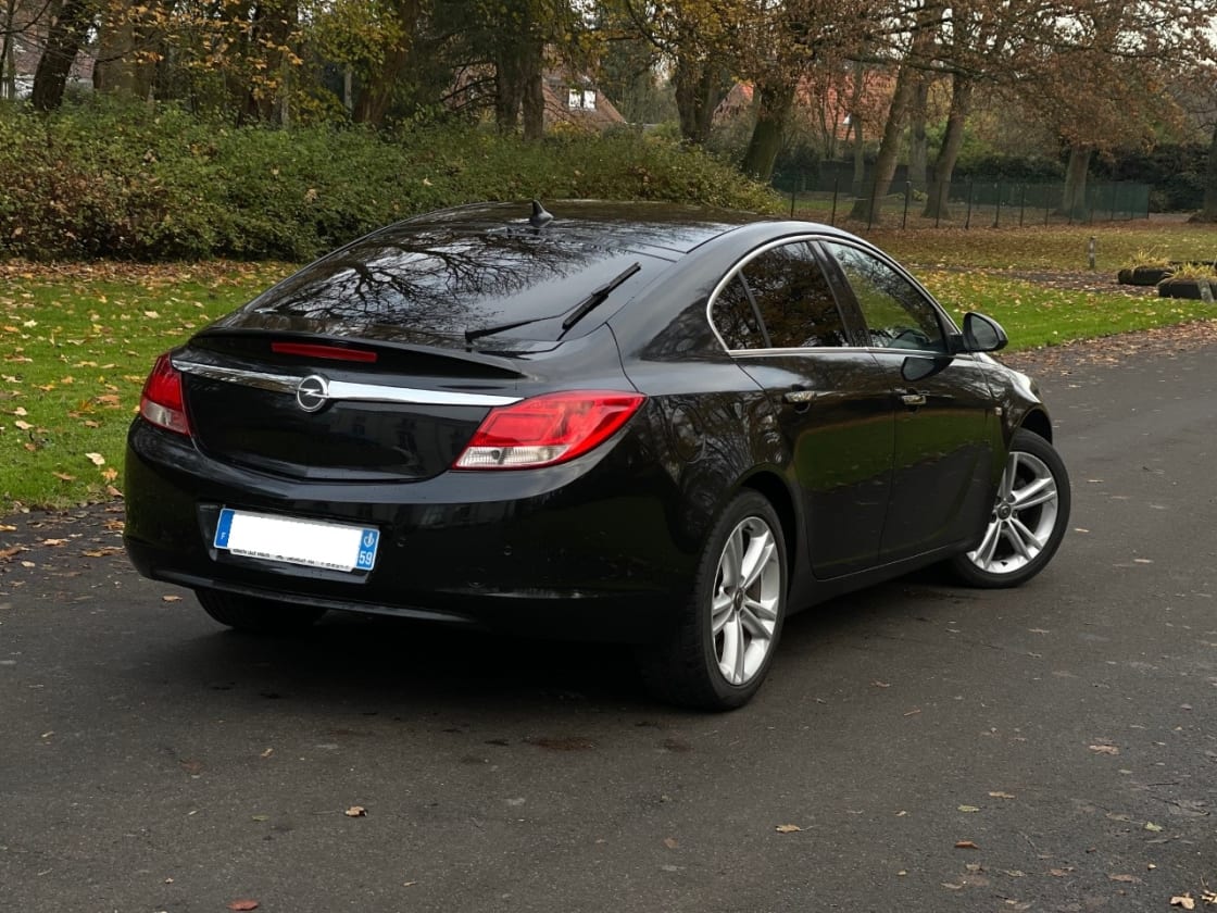 photos TRES BELLE OPEL INSIGNIA 2.0CDTI 130CH PACK COSMO TTES OPTS GPS-CUIR-CLIM AUTO-BLUETOOTH-REG VITESS