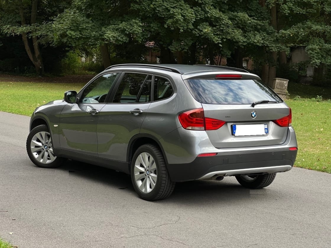 photos TRES BELLE BMW X1 SDRIVE 18D 2.0D PACK SPORT TOUTES OPTIONS