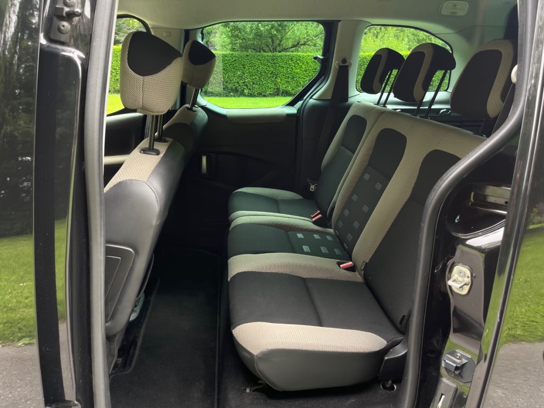 photos TRES BELLE CITROEN BERLINGO 1.6HDI 92CH PACK XTR+ TTES OPTIS CLIM AUTO-REG VITESSE-LED-BLUETOOTH