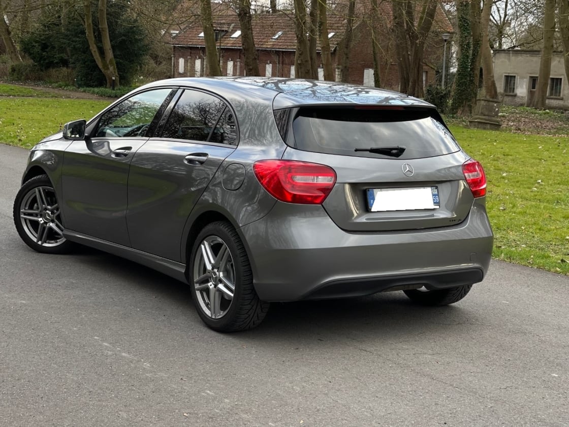photos TRES BELLE MERCEDES-BENZ A180 CDI PACK SPORT TOUTES OPTIONS GPS PRO -CLIM AUTO