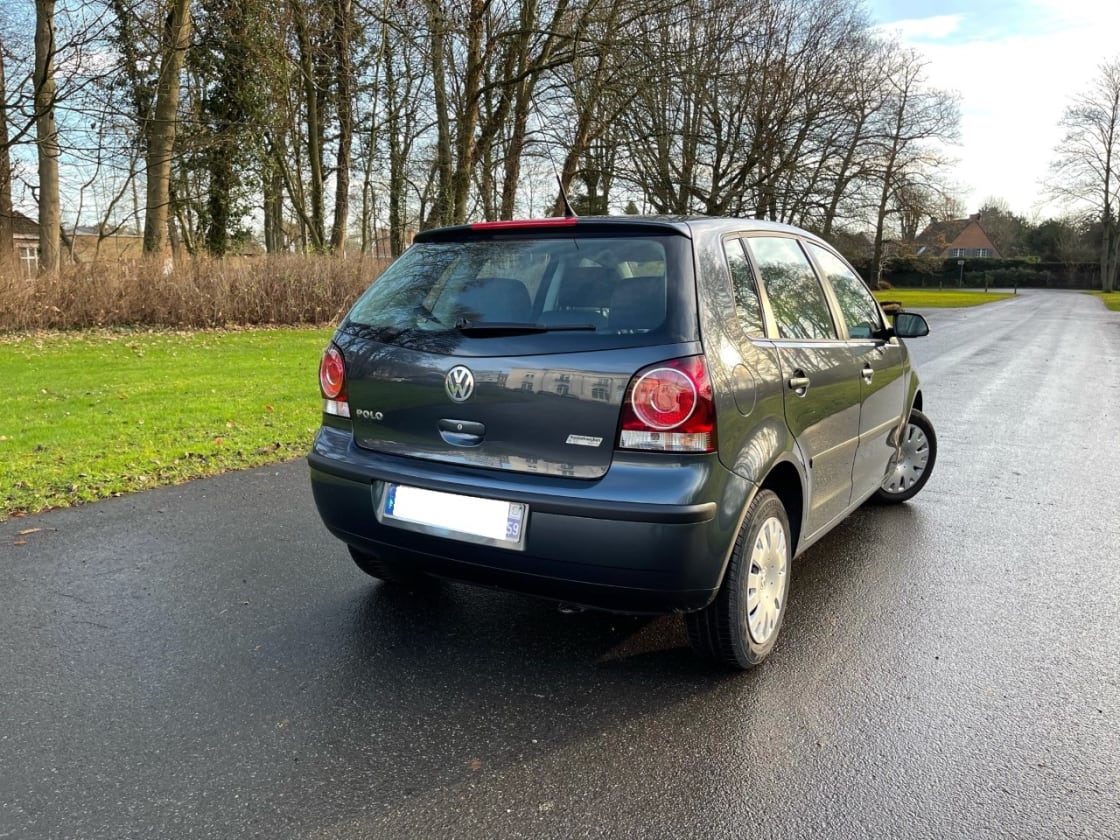 photos TRES BELLE VOLKSWAGEN POLO 1.2I PACK UNITED SPORT TOUTES OPTIONS 1 ERE MAIN FAIBLE KM