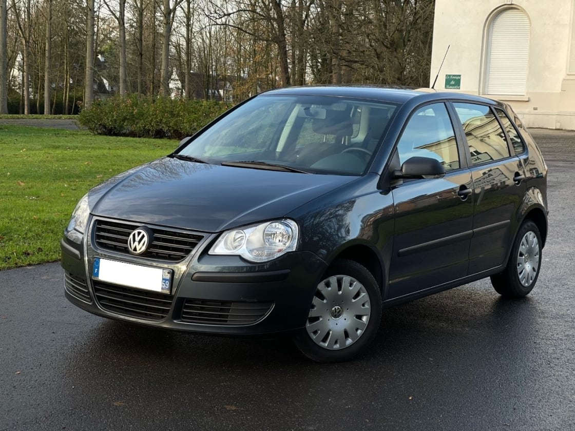 photos TRES BELLE VOLKSWAGEN POLO 1.2I PACK UNITED SPORT TOUTES OPTIONS 1 ERE MAIN FAIBLE KM