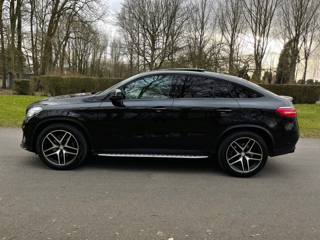 photos TRES BELLE MERCEDES-BENZ GLE 350D 4MATIC PACK AMG D'ORIGINE TTES OPTS TOIT PANO- GPS PRO-CUIR-CLIM-DVD-CAMERA - MAIN LIBRE- AVERTISEUR DEPASSEMENT-XENON LED
