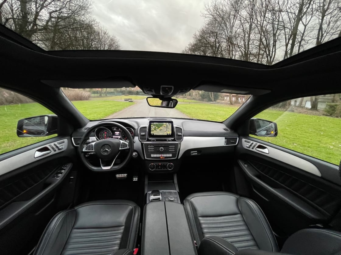 photos TRES BELLE MERCEDES-BENZ GLE 350D 4MATIC PACK AMG D'ORIGINE TTES OPTS TOIT PANO- GPS PRO-CUIR-CLIM-DVD-CAMERA - MAIN LIBRE- AVERTISEUR DEPASSEMENT-XENON LED