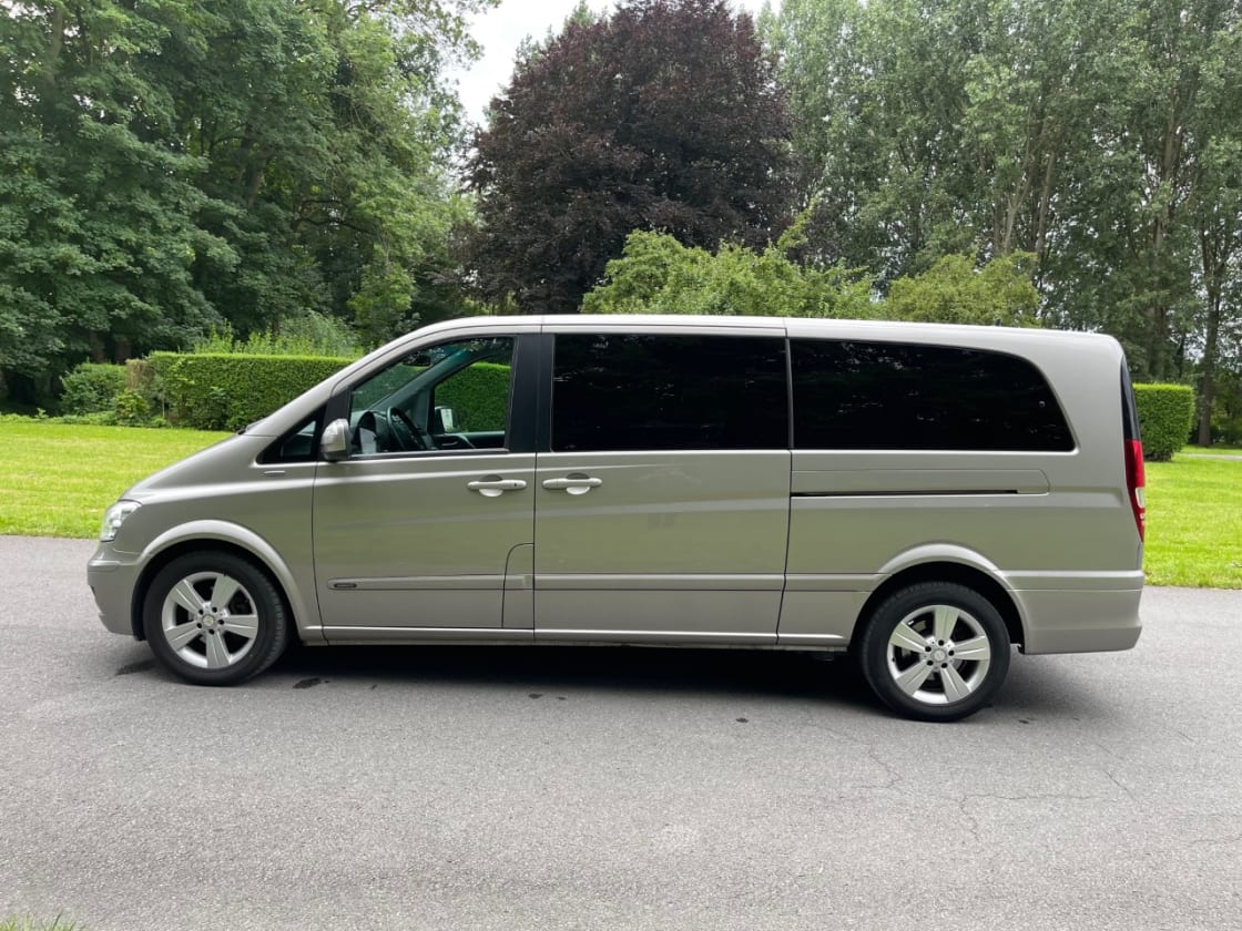 photos TRES BELLE MERCEDES-BENZ VIANO VITO LONG 2.2 CDI 163CH AVANTGARDE BLEUEEFFICIENCY 8PLS -CUIR-CLIM AUTO- XENON- LED 