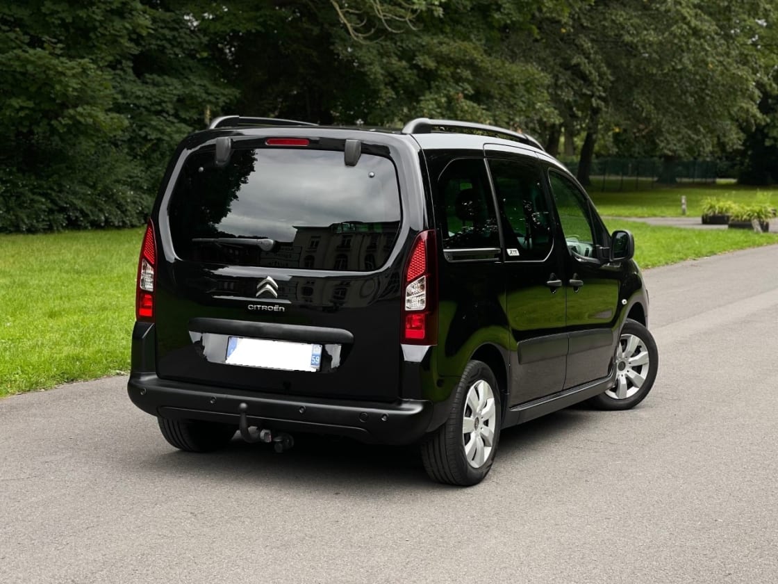 photos TRES BELLE CITROEN BERLINGO 1.6HDI 92CH PACK XTR+ TTES OPTIS CLIM AUTO-REG VITESSE-LED-BLUETOOTH