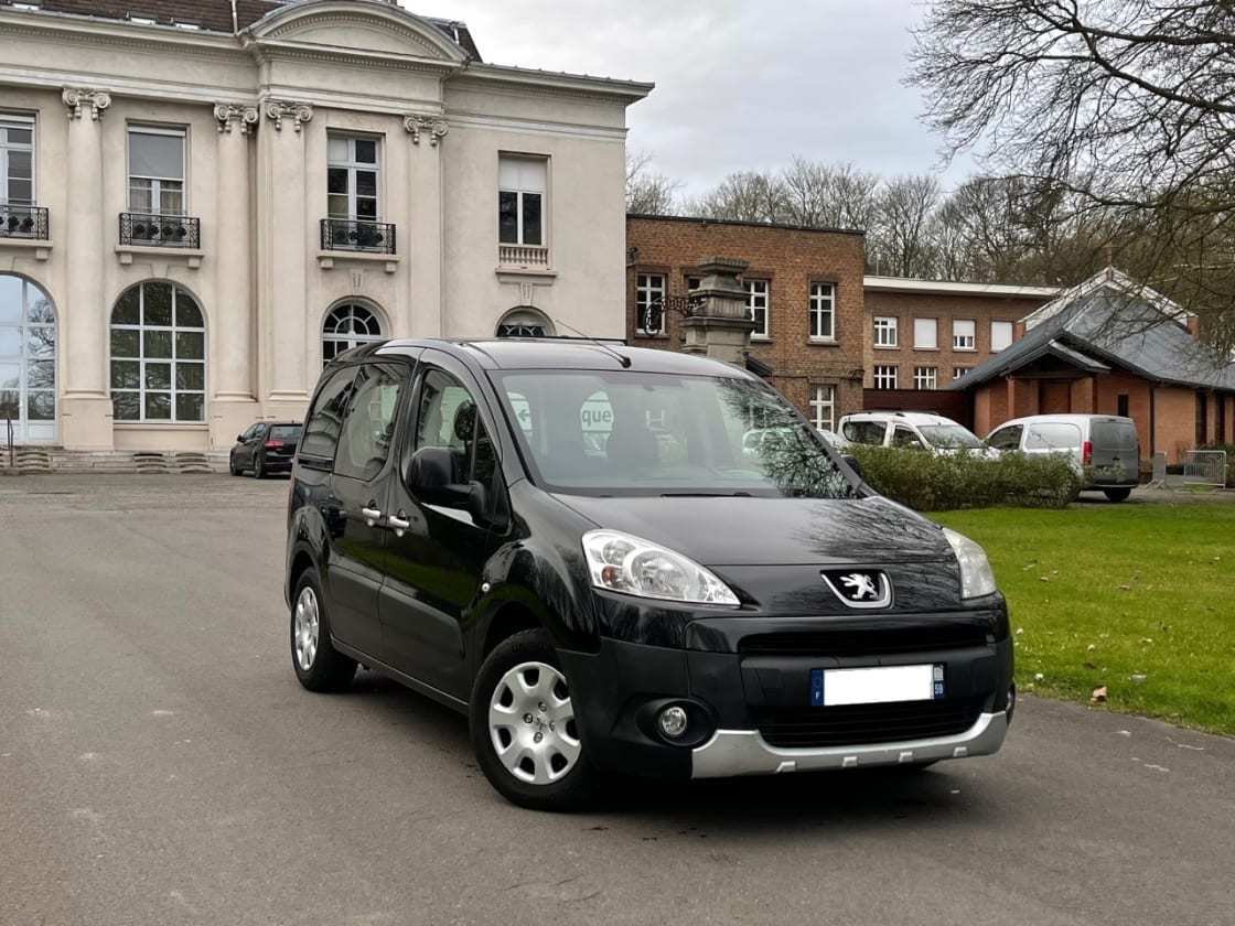 photos TRES BELLE PEUGEOT PARTNER TEPEE 1.6HDI PACK TOUTES OPTONIS CLIM