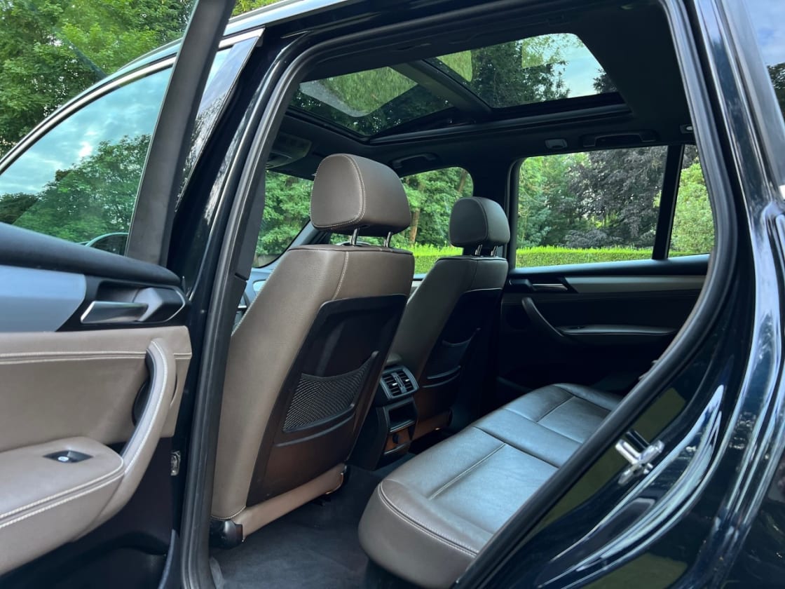 photos TRES BELLE BMW F25 X3 2.0D X-DRIVE 184CH PACK M TOUTES OPTIONS GPS PRO-GPS-CLIM-CUIR-TOIT OUVRANT-CAMERA- COFFRE ELECTRIQUE 1ERE MAIN