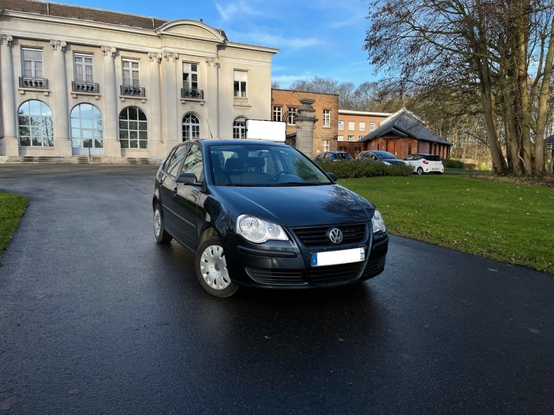 photos TRES BELLE VOLKSWAGEN POLO 1.2I PACK UNITED SPORT TOUTES OPTIONS 1 ERE MAIN FAIBLE KM