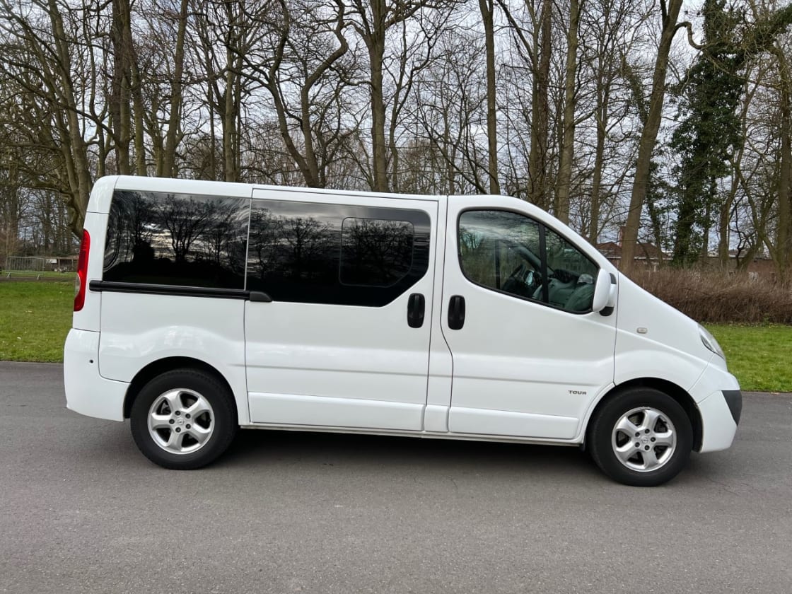 photos TRES BELLE OPEL VIVARO 2L CDTI ECOFLEX 114CH TOUR TOUTES OPTIONS 7 PLACES REGULATEUR DE VITESSE