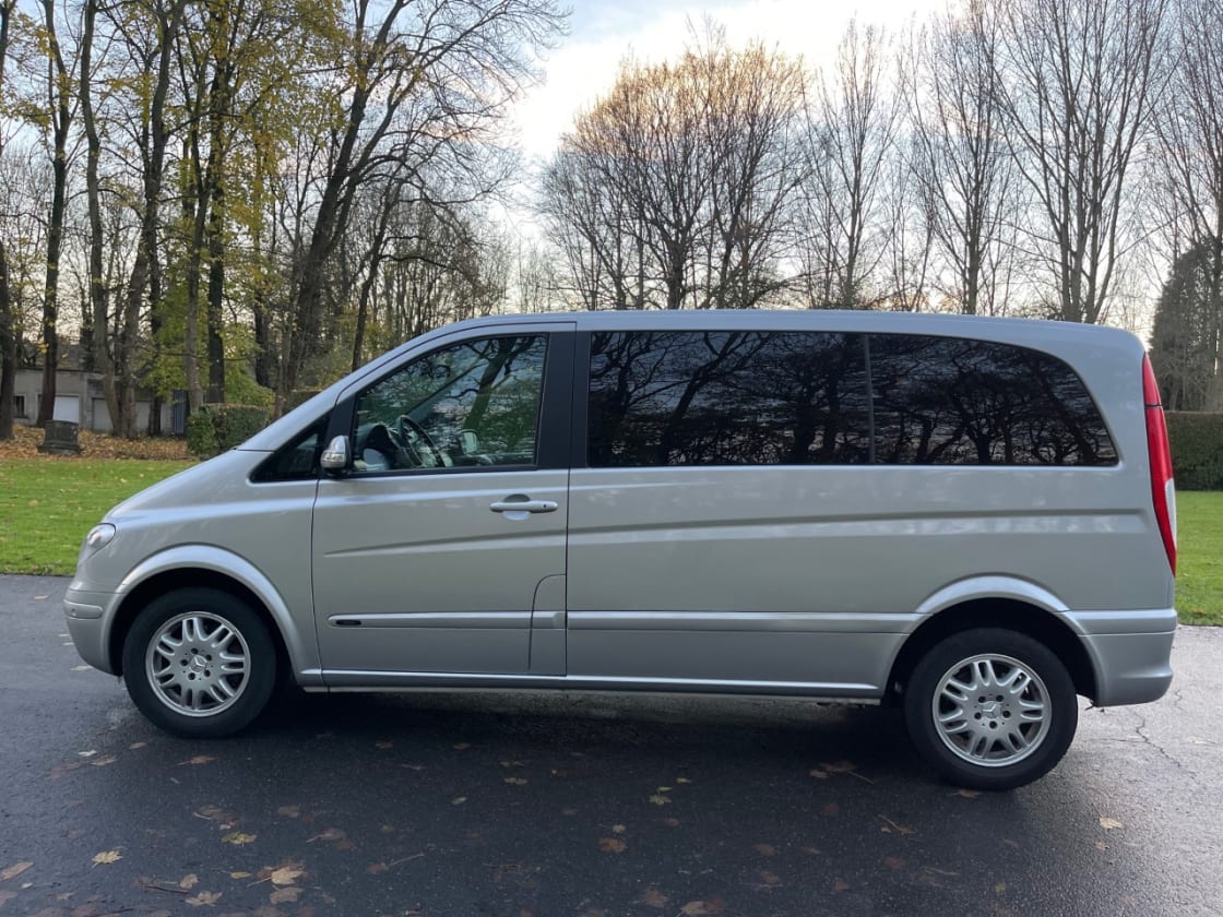 photos TRES BELLE MERCEDES-BENZ VIANO VITO PACK TREND TOUTES OPTIONS -CUIR-CLIM AUTO-REG VITESSE-7PLS