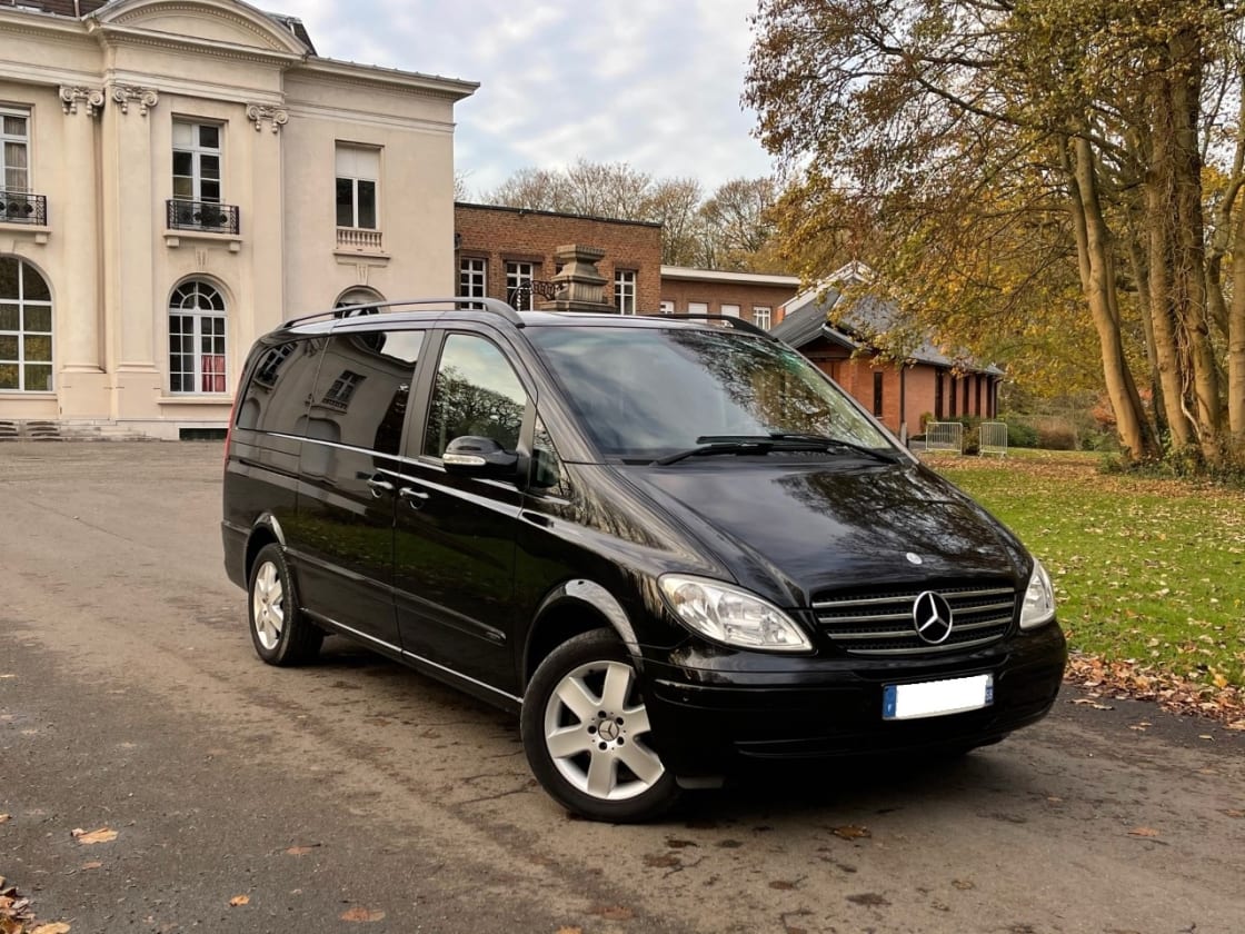 photos TRES BELLE MERCEDES-BENZ VITO VIANO 2L2CDI 150CH LONG PACK TOUTES OPTIONS CUIR-CLIM AUTO-TOIT PANO + 8 PLACES