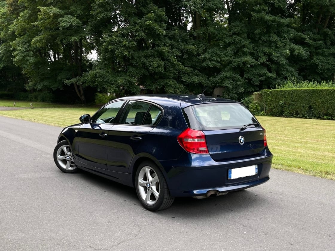 photos Tres belle bmw e87 116i pack sport toutes options 1ere main