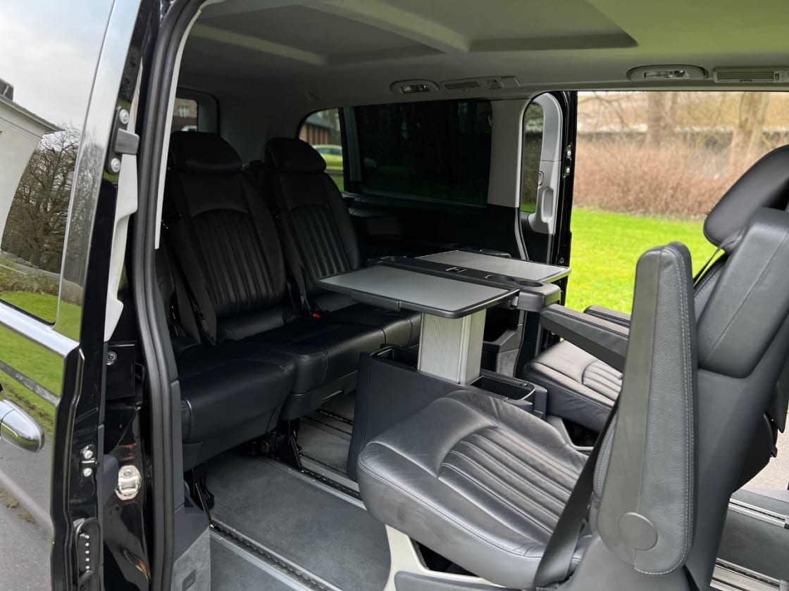 photos TRES BELLE MERCEDES-BENZ VIANO LONG 2.2CDI 163CH AMBIANTE TTES OPTS GPS-CLIM -CUIR-XENON-TABLE-7PLS + PORTE ELECTRIQUE
