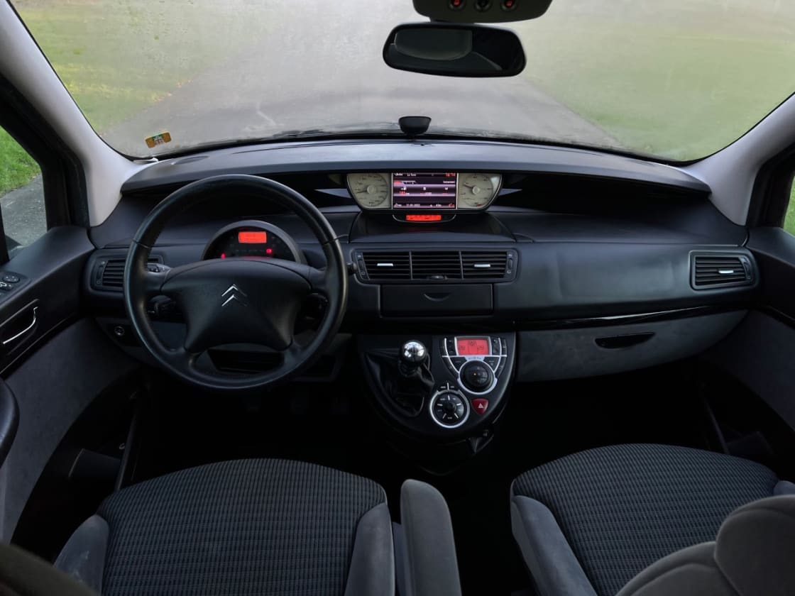 photos TRES BELLE CITROEN C8 2.0 HDI 136CH PHASE ll PACK EXCLUSIVE TTES OPTIS GPS-REG VITESS-BLUETOOTH-CLIM AUTO