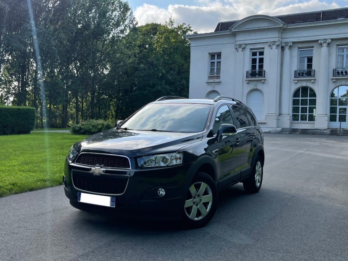 photos TRES BELLE CHEVROLET CAPTIVA 2L VCDI FAMILY PACK TTES OPTIS GPS-CAMERA-CUIR-CLIM AUTO-7 PLACES