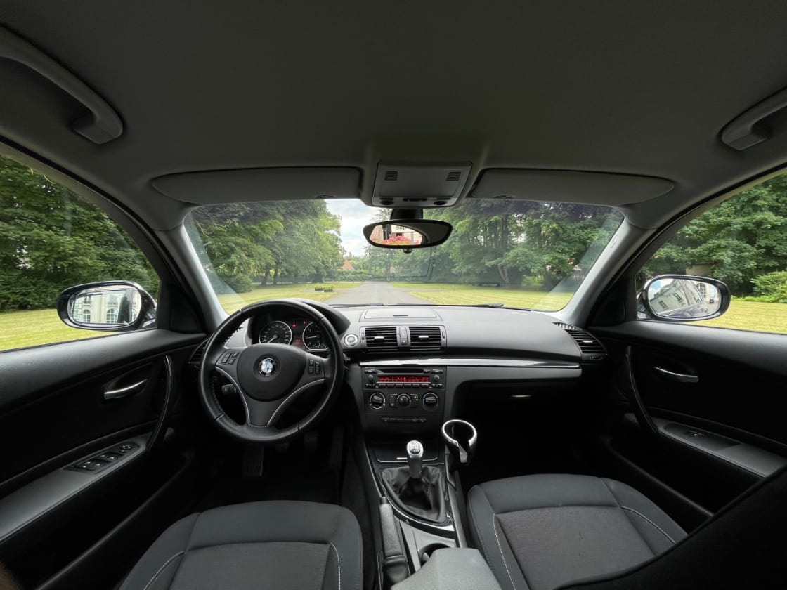 photos Tres belle bmw e87 116i pack sport toutes options 1ere main