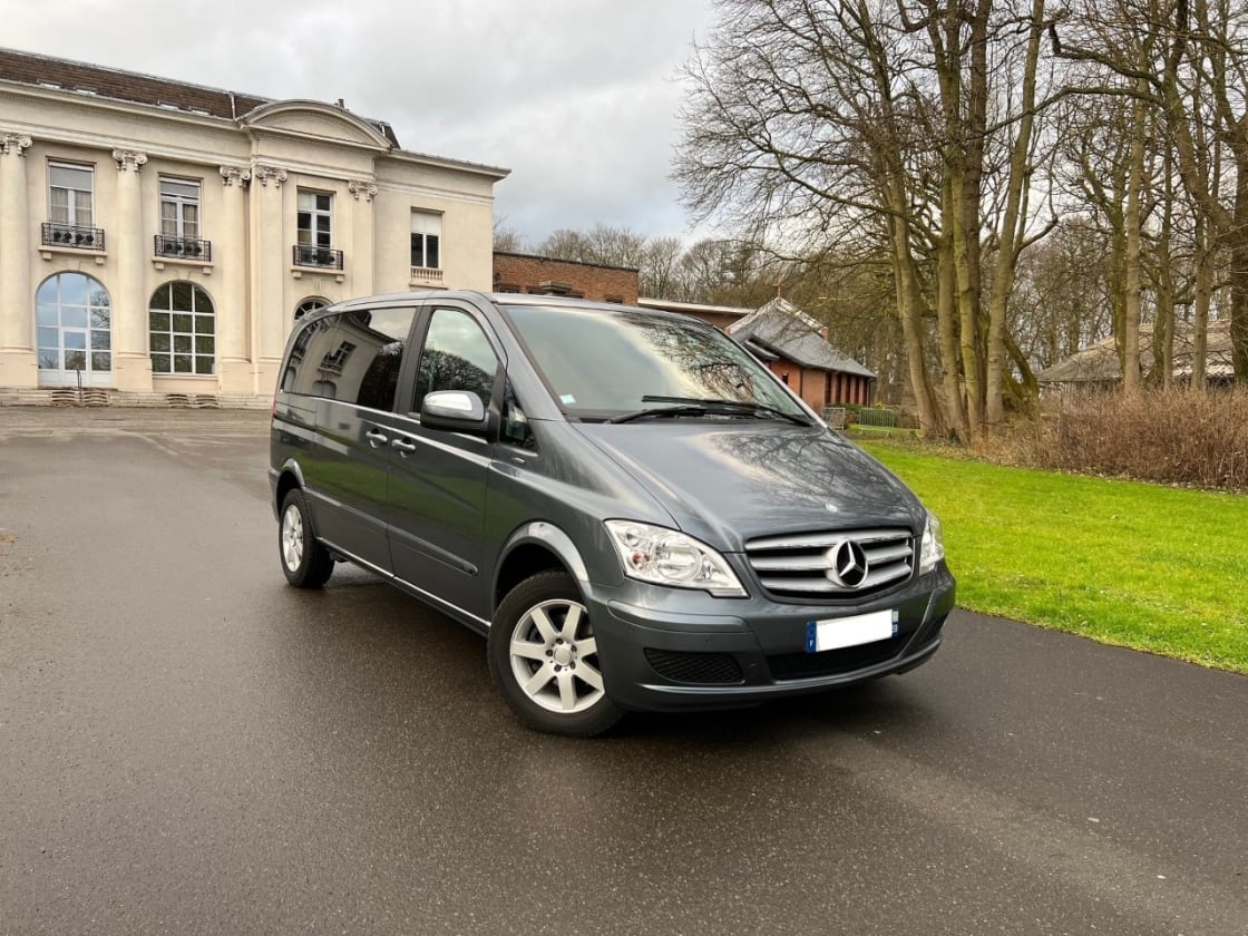 photos TRES BELLE MERCEDES-BENZ VIANO VITO PHASE ll 2.0 CDI 2.2 CDI TOUTES OPTIONS- GPS-CLIM AUTO- CUIR FAIBLE KM 1ERE MAIN * ETAT NEUF *
