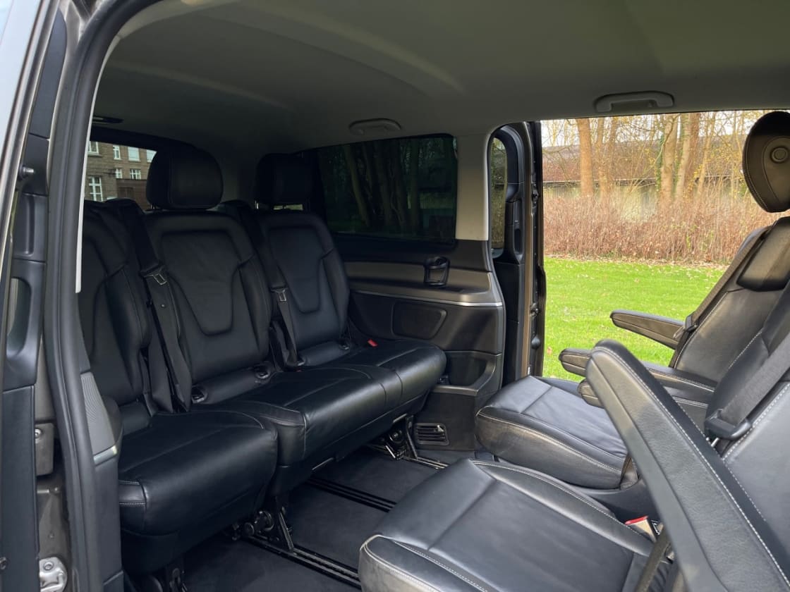 photos TRES BELLE MERCEDES-BENZ VITO VIANO 220 CDI 163CH LONG AVANGARD EXCLUSIVE LINE TTES OPTS GPS-CLIM-CAMERA- XENON+LED ET 7 PLACES