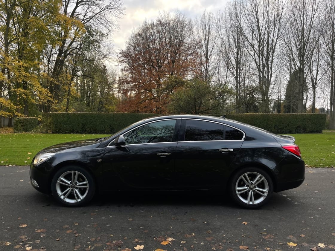photos TRES BELLE OPEL INSIGNIA 2.0CDTI 130CH PACK COSMO TTES OPTS GPS-CUIR-CLIM AUTO-BLUETOOTH-REG VITESS