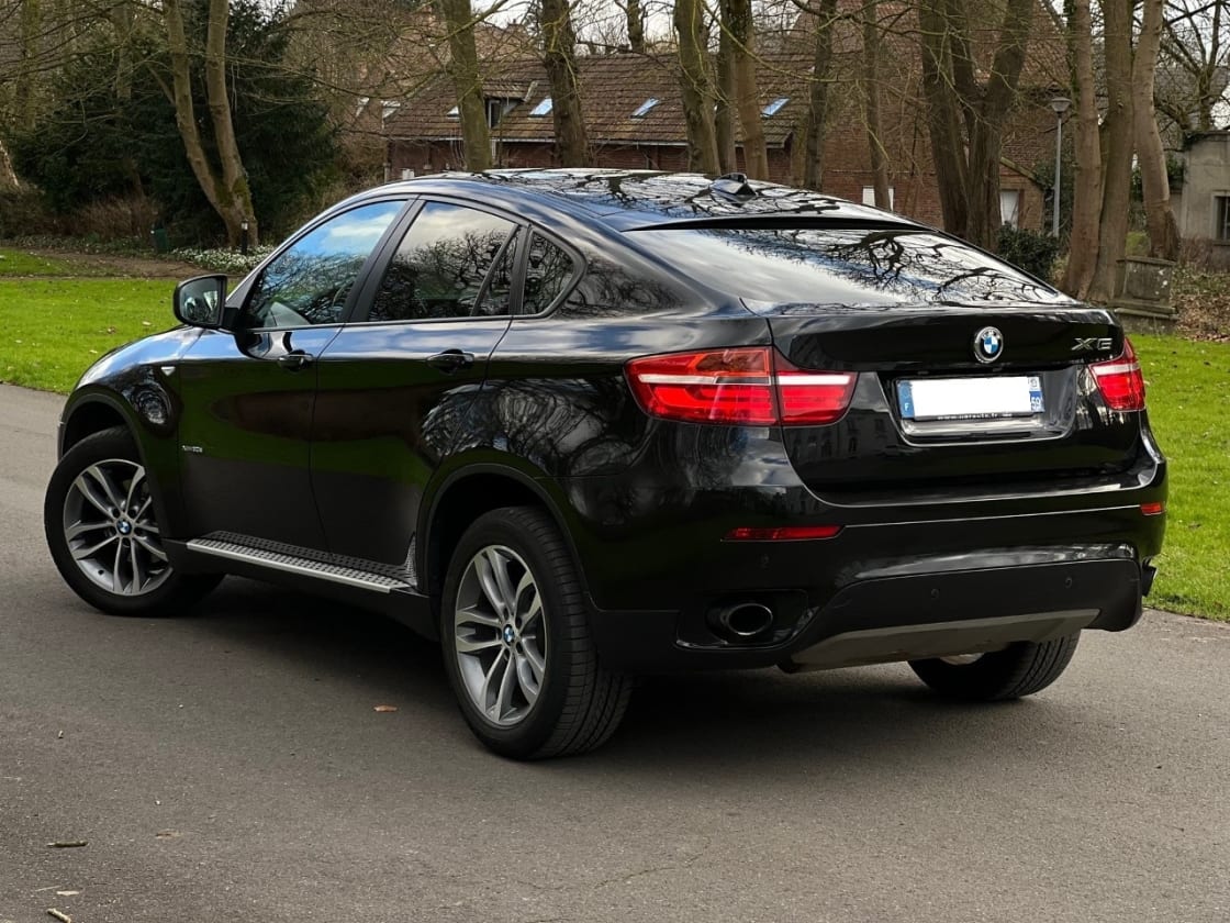 photos TRES BELLE BMW E71 X6 3.0D PHASE ll 245CH X-DRIVE PACK SPORT TOUTES OPTIONS GPS PRO-CUIR-CLIM AUTO - XENON-BLUETHOOT-5 PLS