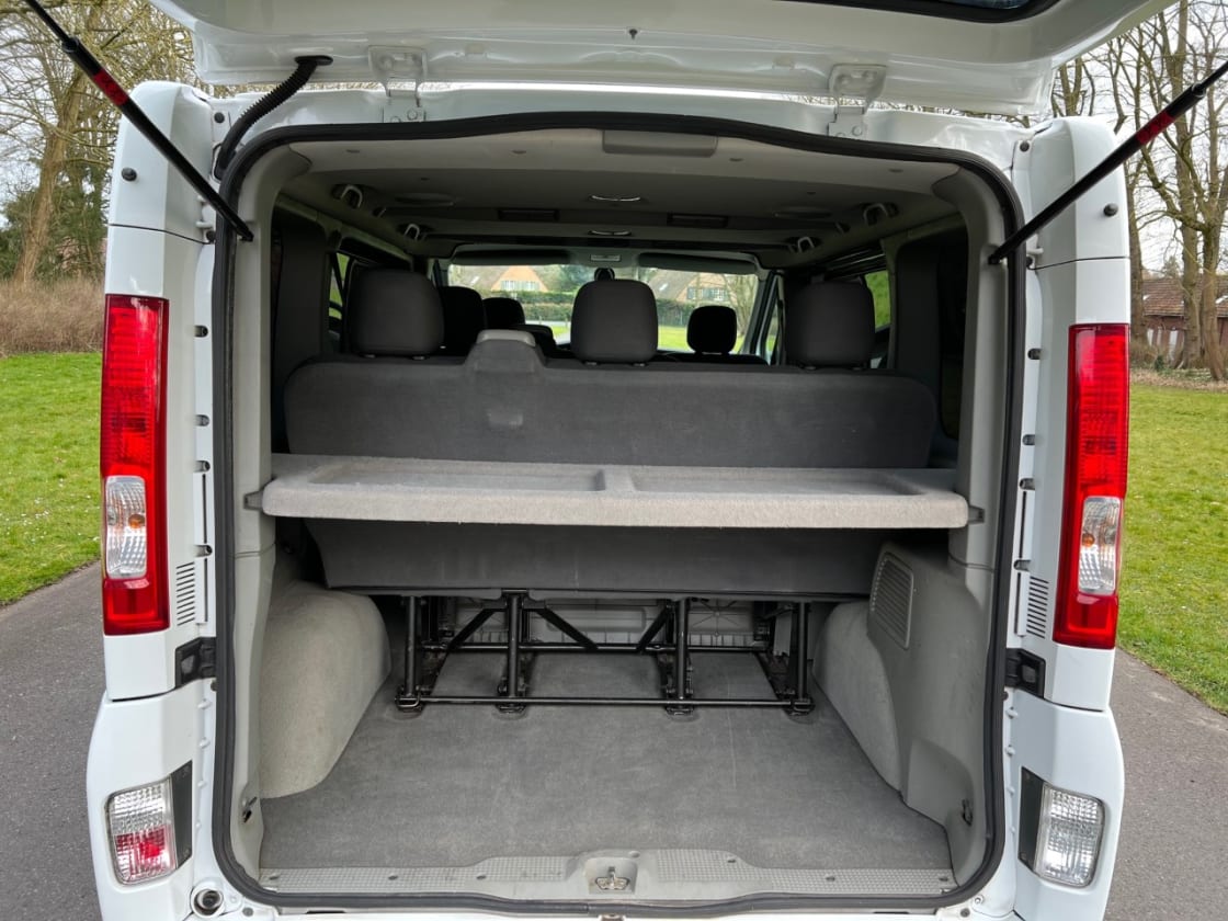 photos TRES BELLE OPEL VIVARO 2L CDTI ECOFLEX 114CH TOUR TOUTES OPTIONS 7 PLACES REGULATEUR DE VITESSE