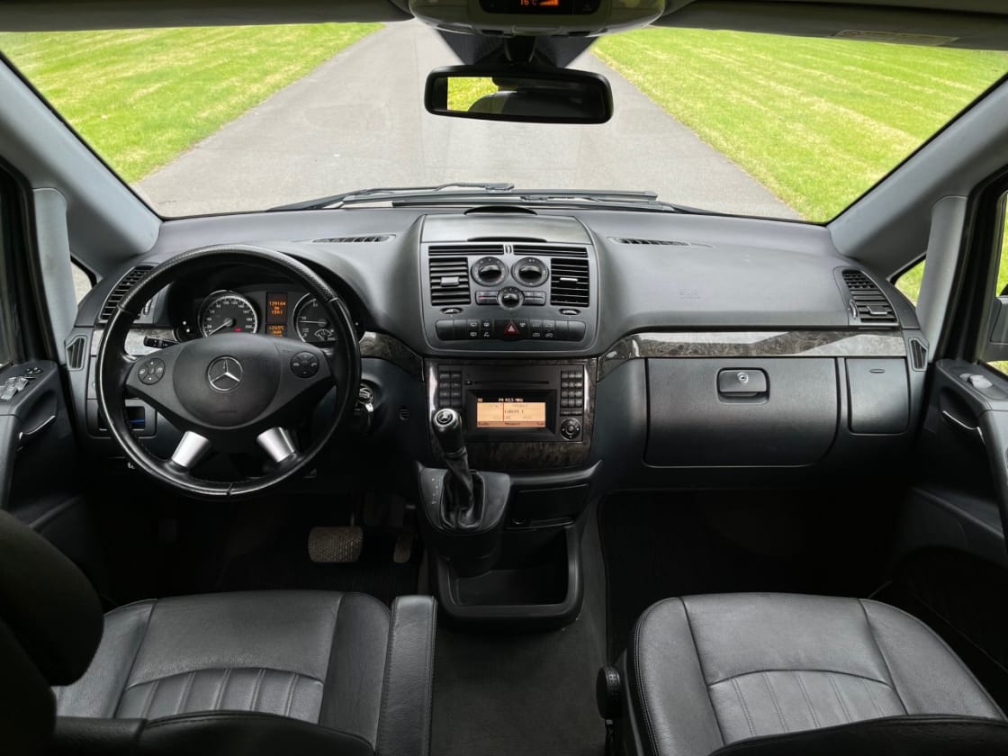 photos TRES BELLE MERCEDES-BENZ VIANO VITO LONG 2.2 CDI 163CH AVANTGARDE BLEUEEFFICIENCY 8PLS -CUIR-CLIM AUTO- XENON- LED - REG VITESSE