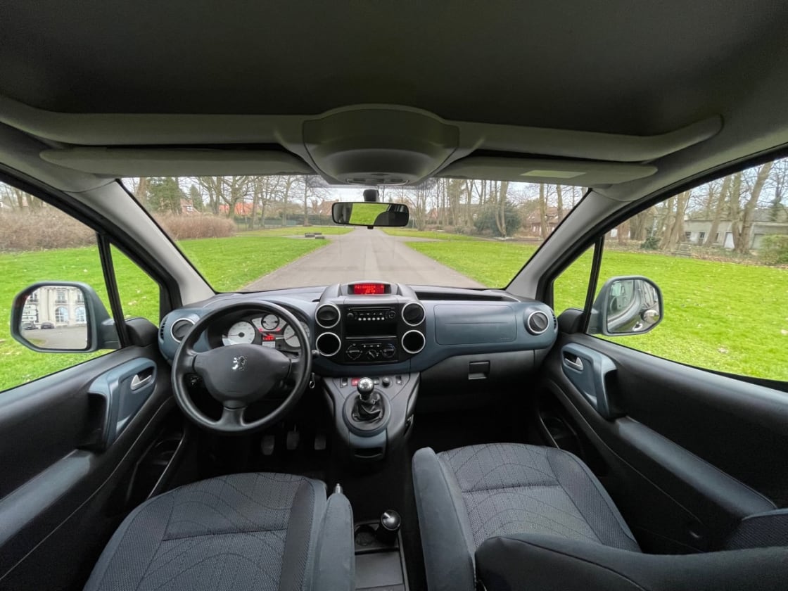 photos TRES BELLE PEUGEOT PARTNER TEPEE 1.6HDI PACK TOUTES OPTONIS CLIM