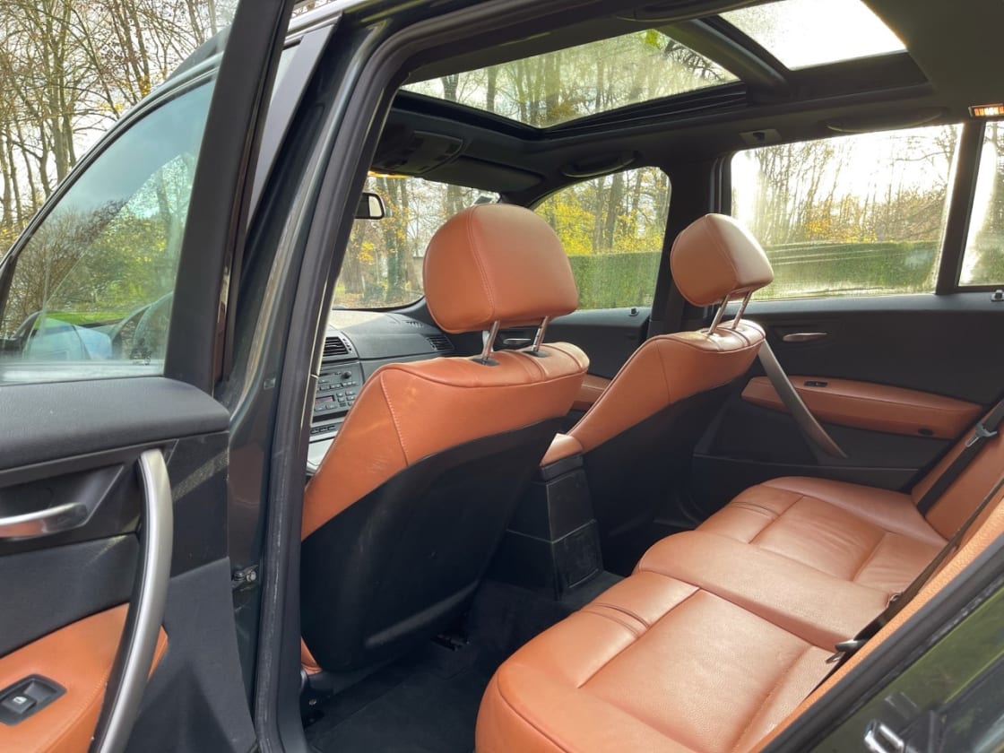 photos TRES BELLE BMW X3 2.0D X-DRIVE PACK SPORT TOUTES OPTIONS GPS-DVD-TV-TOIT PANORAMIQUE-CUIR-CLIM AUTO