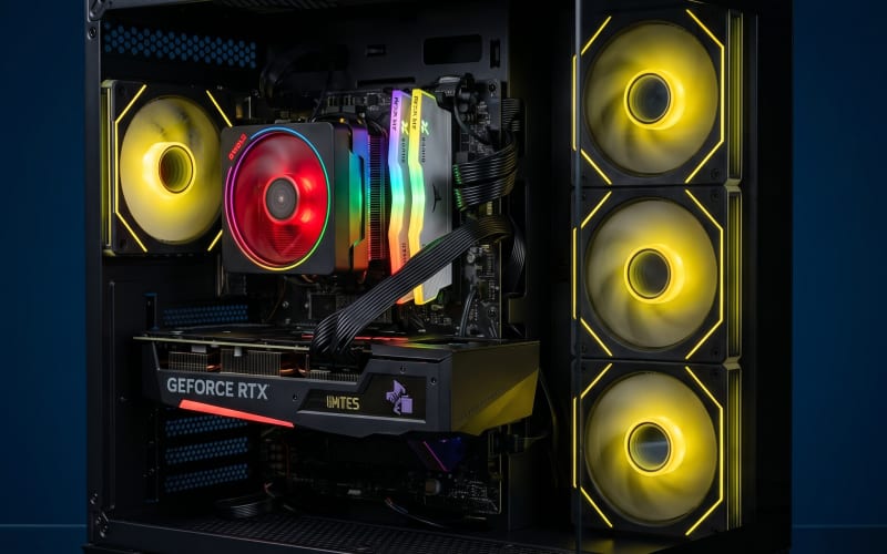 PC Ryzen 7 3700x + Rtx 3070 Aorus