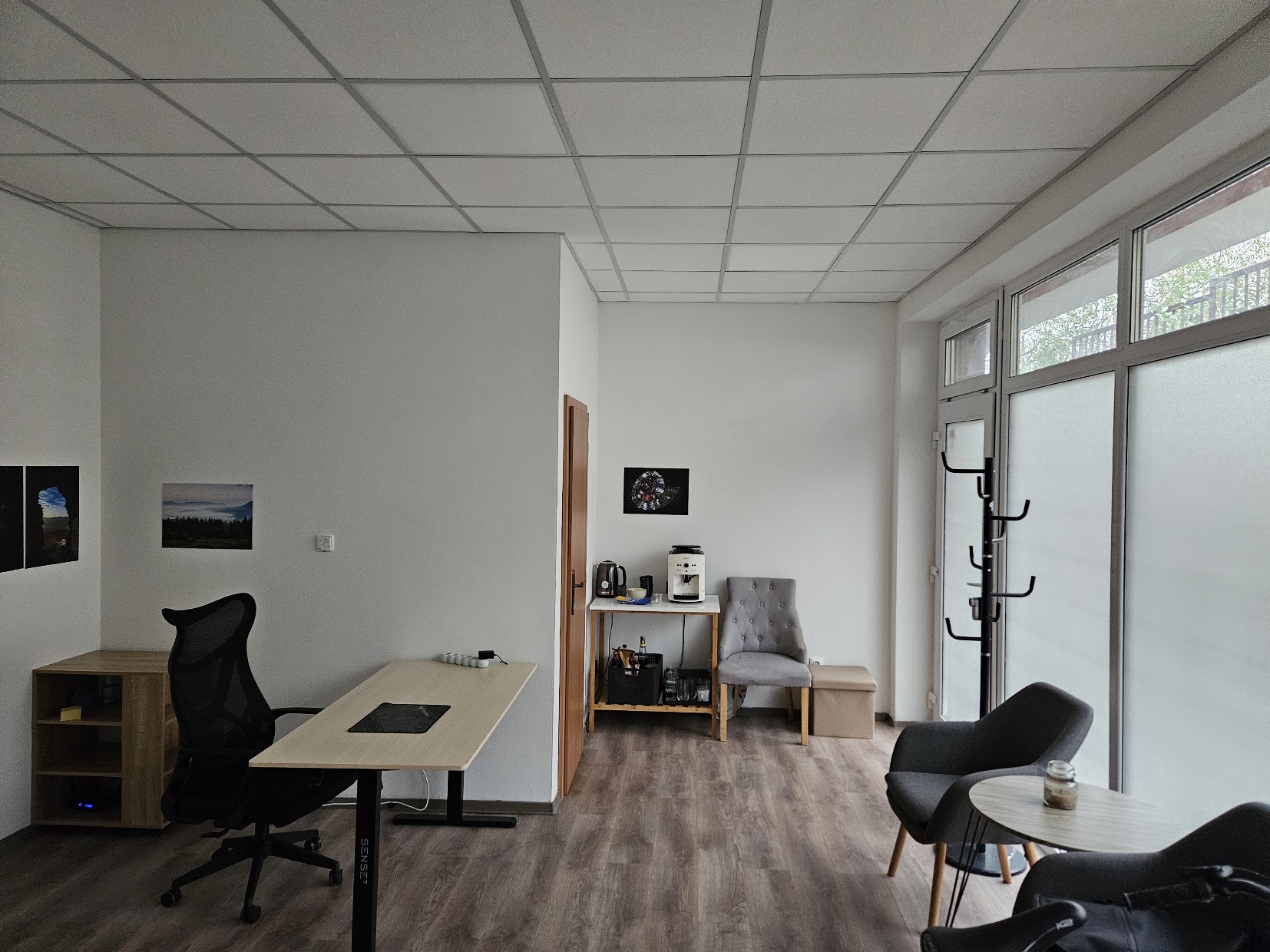 Office interior view 1