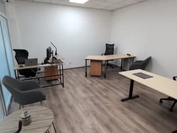 Video prehliadka kancelárie na prenájom v Senci