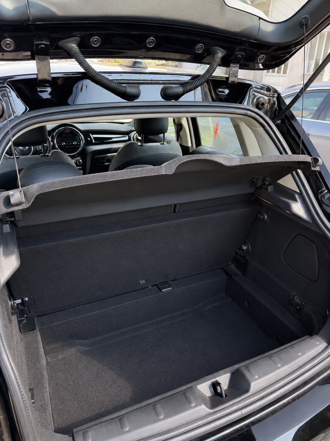 MINI Cooper 5 Door (F55) 2016 – photo 6 – rvacars Tolochenaz