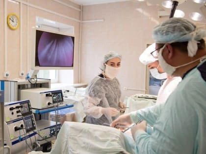 Долгопрудненские хирурги спасли пожилую женщину с курагой в кишечнике