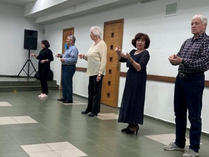 Рузские долголеты занимаются бальными танцами