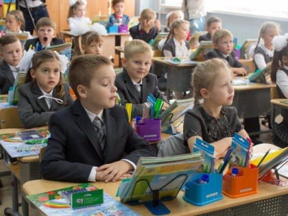 Около 4.5 тысяч детей зачислены в первые классы школ Большого Подольска