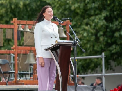 Поздравление Депутата Московской областной Думы Екатерины Лобышевой с Днём России