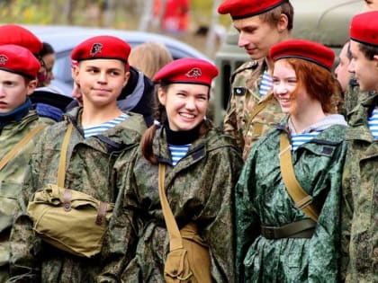 В городском округе Воскресенск прошла открытая военно-спортивная игра «Юнармейские старты»