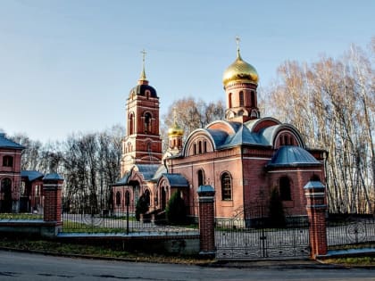 Расписание богослужений в православном Михаило-Архангельском храме г.о. Пущино со 2 по 8 мая