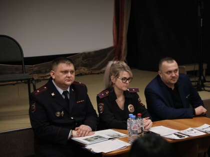 В Наро-Фоминке прошел отчет участковых уполномоченных полиции перед населением