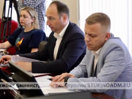 Глава округа Сергей Мужальских на личном приёме ответил на вопросы жительницы деревни Городище.